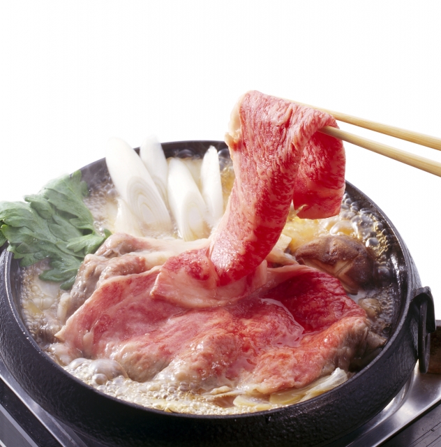 吉野屋で期間限定「牛すき鍋膳（肉2倍盛、卵追加、豚汁）」を食べてきました！