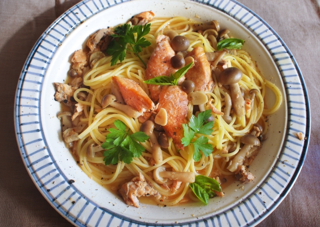 洋麺屋五右衛門で期間限定「具だくさん!!カニと帆立と４種きのこのペペロンチーノ」を食べてきました！