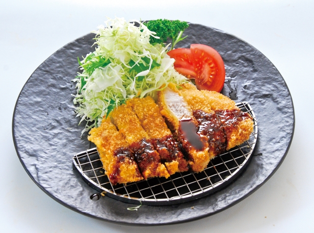 松のやで期間限定「超厚切りロースかつ＆唐揚げ定食＆豚汁」を食べてきました！