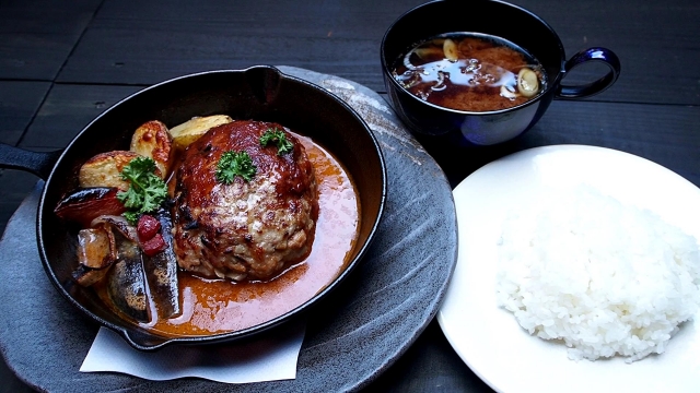 松屋で期間限定「煮込みキャベツのエッグトマトハンバーグ定食」を食べてきました！